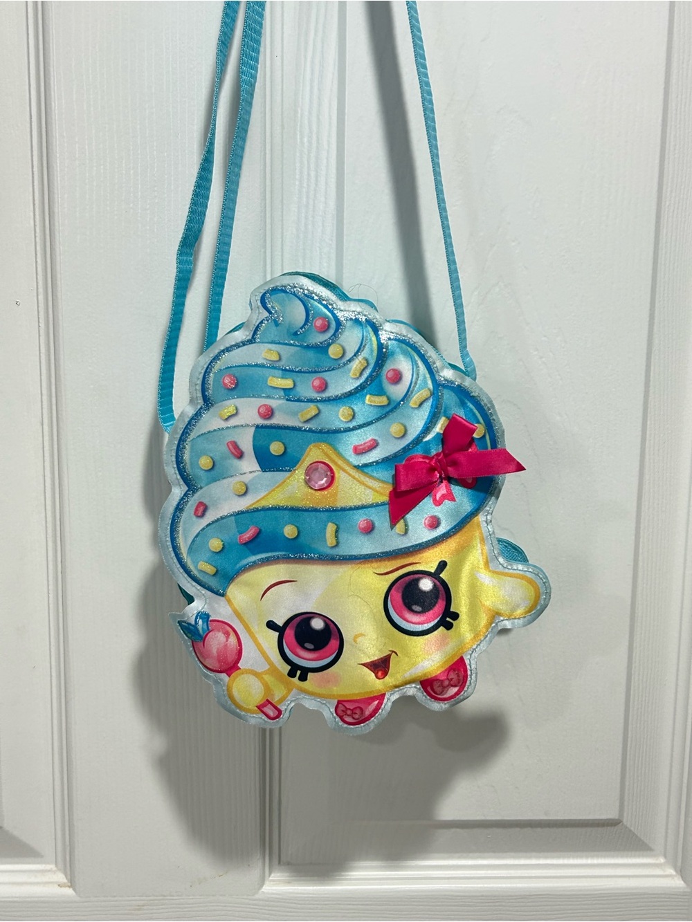 shopkins queen cupcake crossbody bag